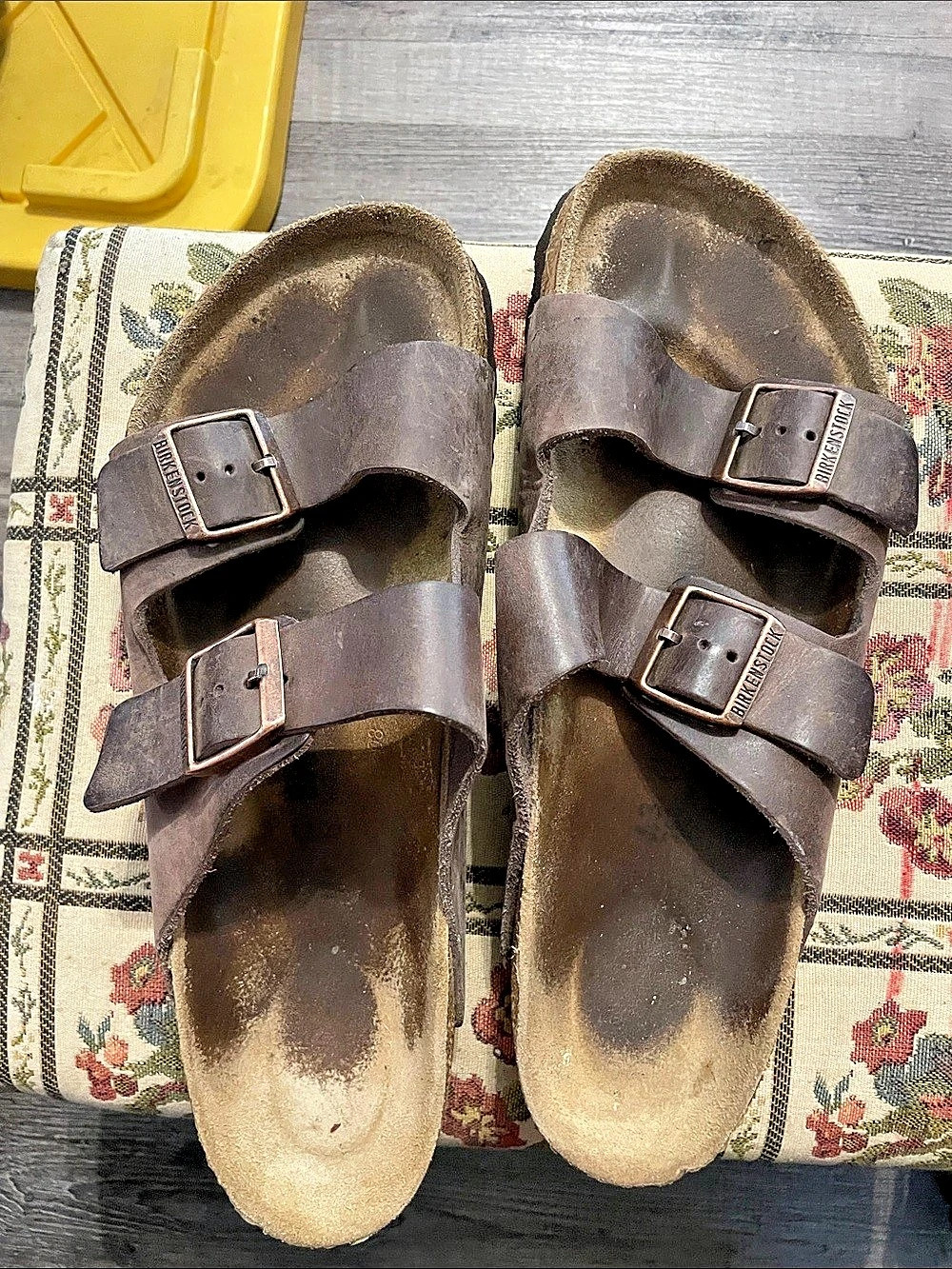 EU 43 Birkenstock Arizona Brown Oiled Leather Sandals